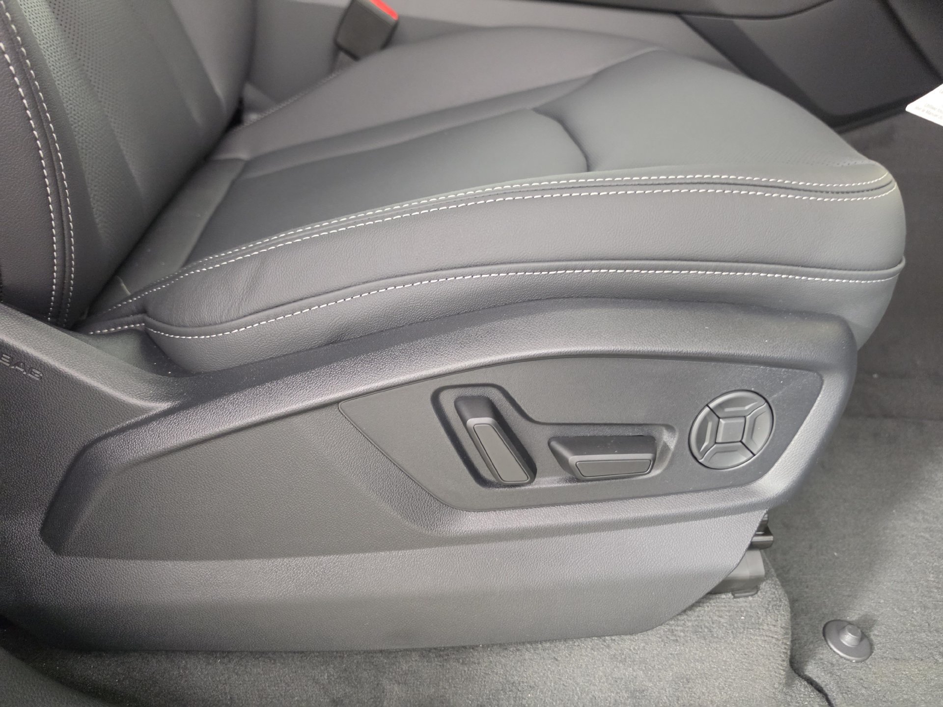 New 2027 Audi Q8 Premium Plus AWD/4WD image 36