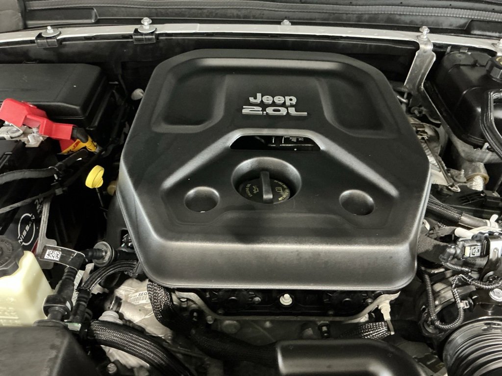 Used 2022 Jeep Wrangler Unlimited Sahara w/ Cold Weather Group image 43