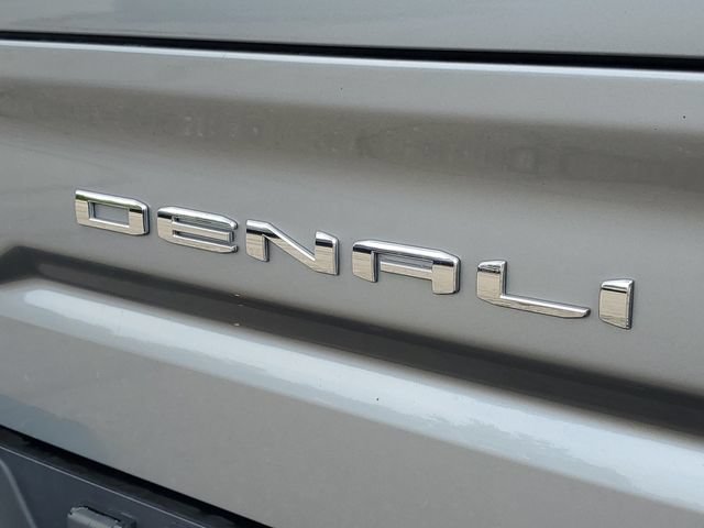Used 2024 GMC Sierra 1500 Denali w/ Denali Reserve Package AWD/4WD image 7