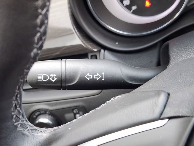 Used 2020 Buick Envision Essence image 27