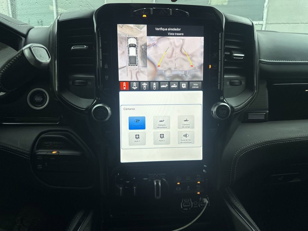 Used 2024 RAM 2500 Limited image 9