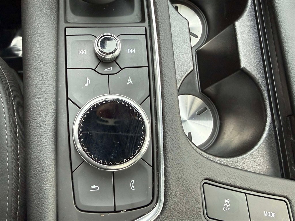 Used 2025 Cadillac XT5 Premium Luxury image 25