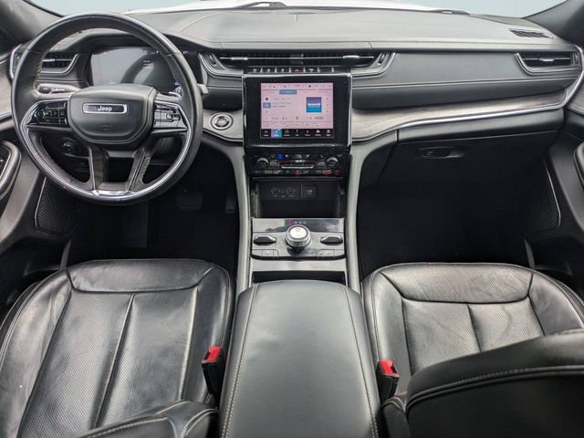 Used 2022 Jeep Grand Cherokee Overland AWD/4WD image 16