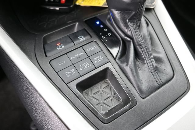 Certified 2024 Toyota RAV4 XLE AWD/4WD image 17