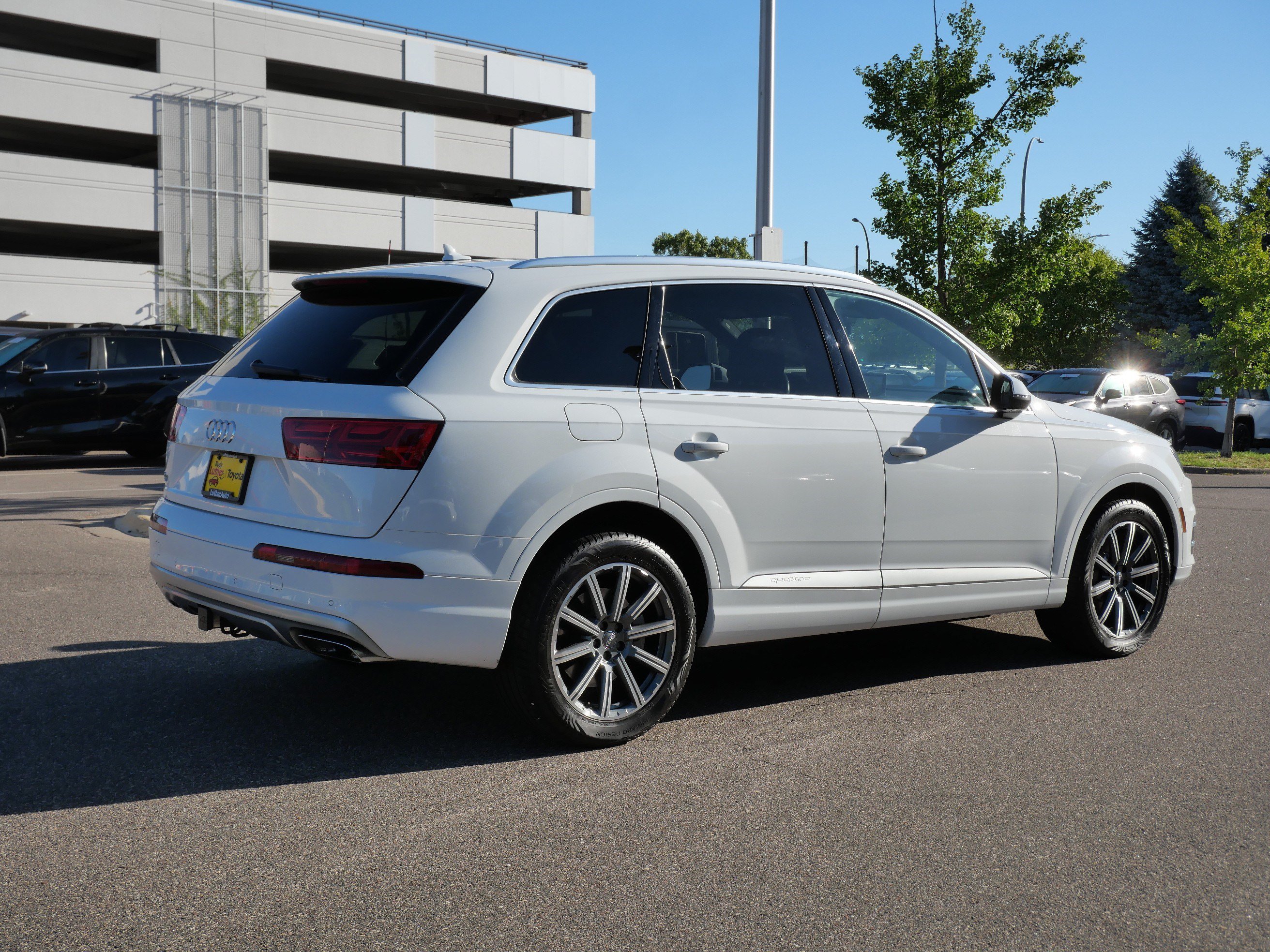 Used 2019 Audi Q7 3.0T Premium Plus w/ Premium Plus Package AWD/4WD image 7