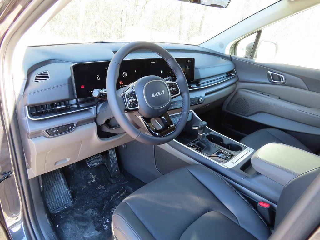 New 2026 Kia Carnival EX image 18