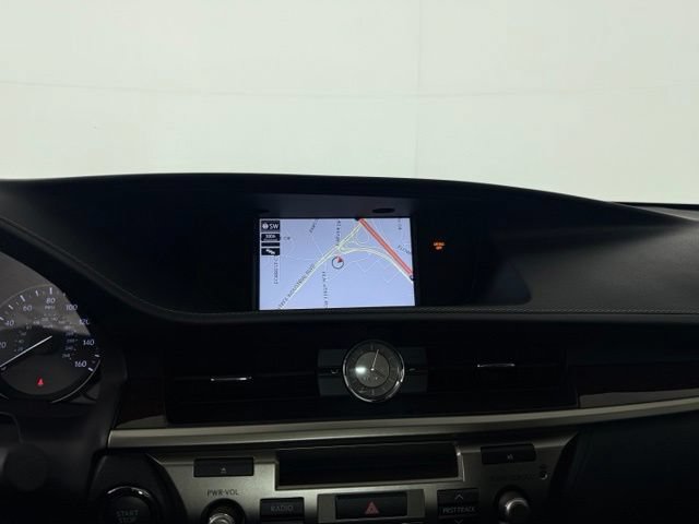 Used 2018 Lexus ES 350 w/ Luxury Package w/Wood Trim FWD image 19