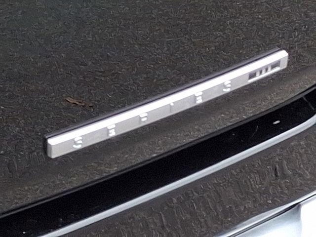 Used 2022 Jeep Wagoneer Series III w/ Premium Group I image 42