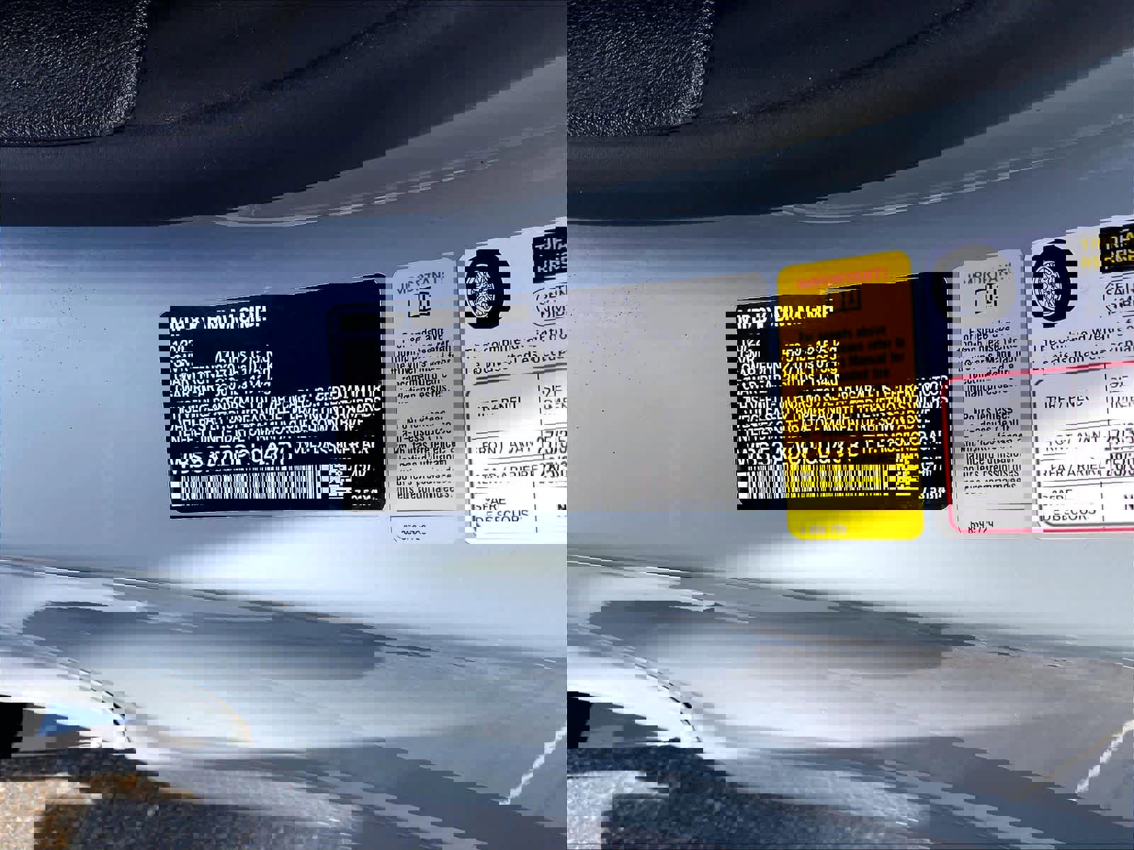 Used 2023 BMW M4 Coupe w/ M Driver's Package RWD image 32