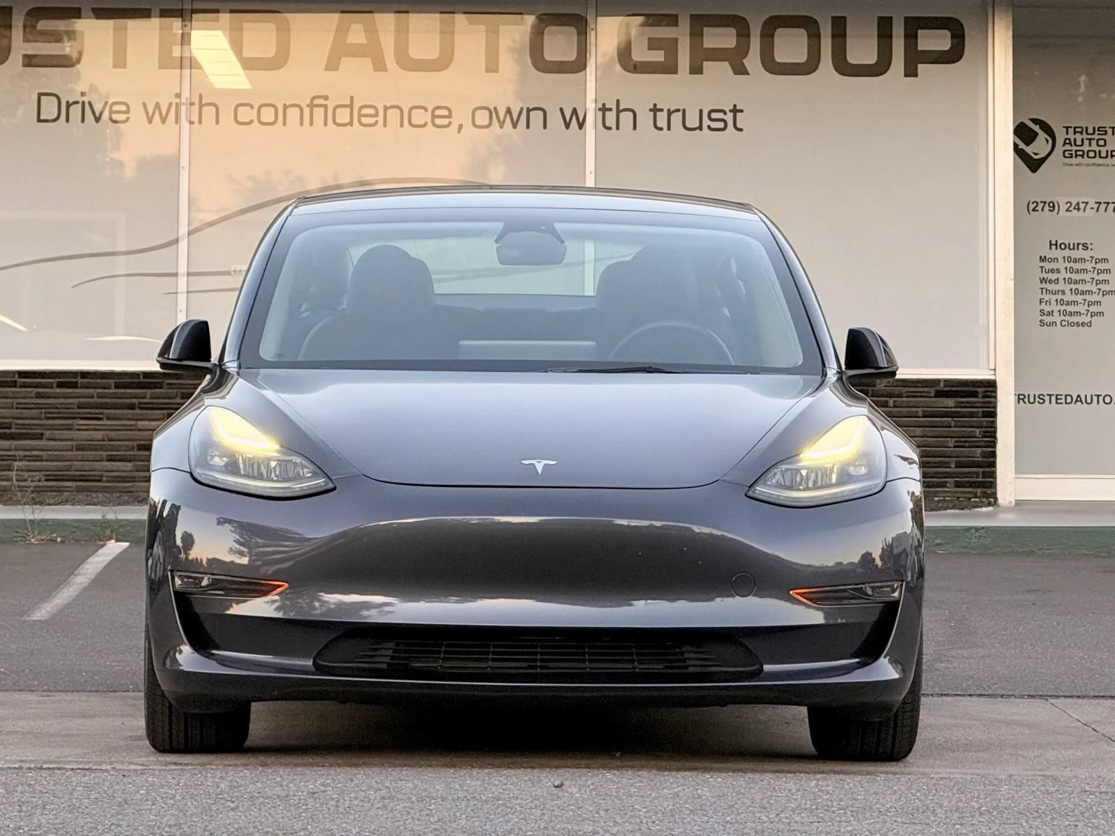 Used 2023 Tesla Model 3 Standard Range RWD image 3