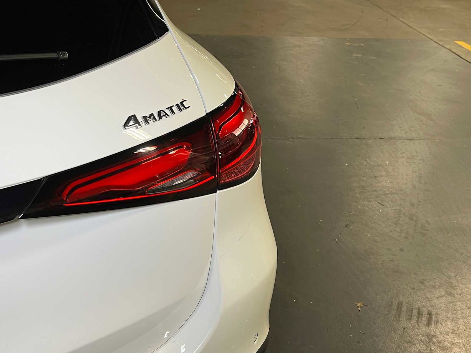 Used 2025 Mercedes-Benz GLC 300 4MATIC image 15