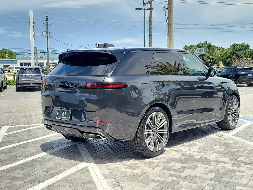 New 2026 Land Rover Range Rover Sport Dynamic SE AWD/4WD image 5