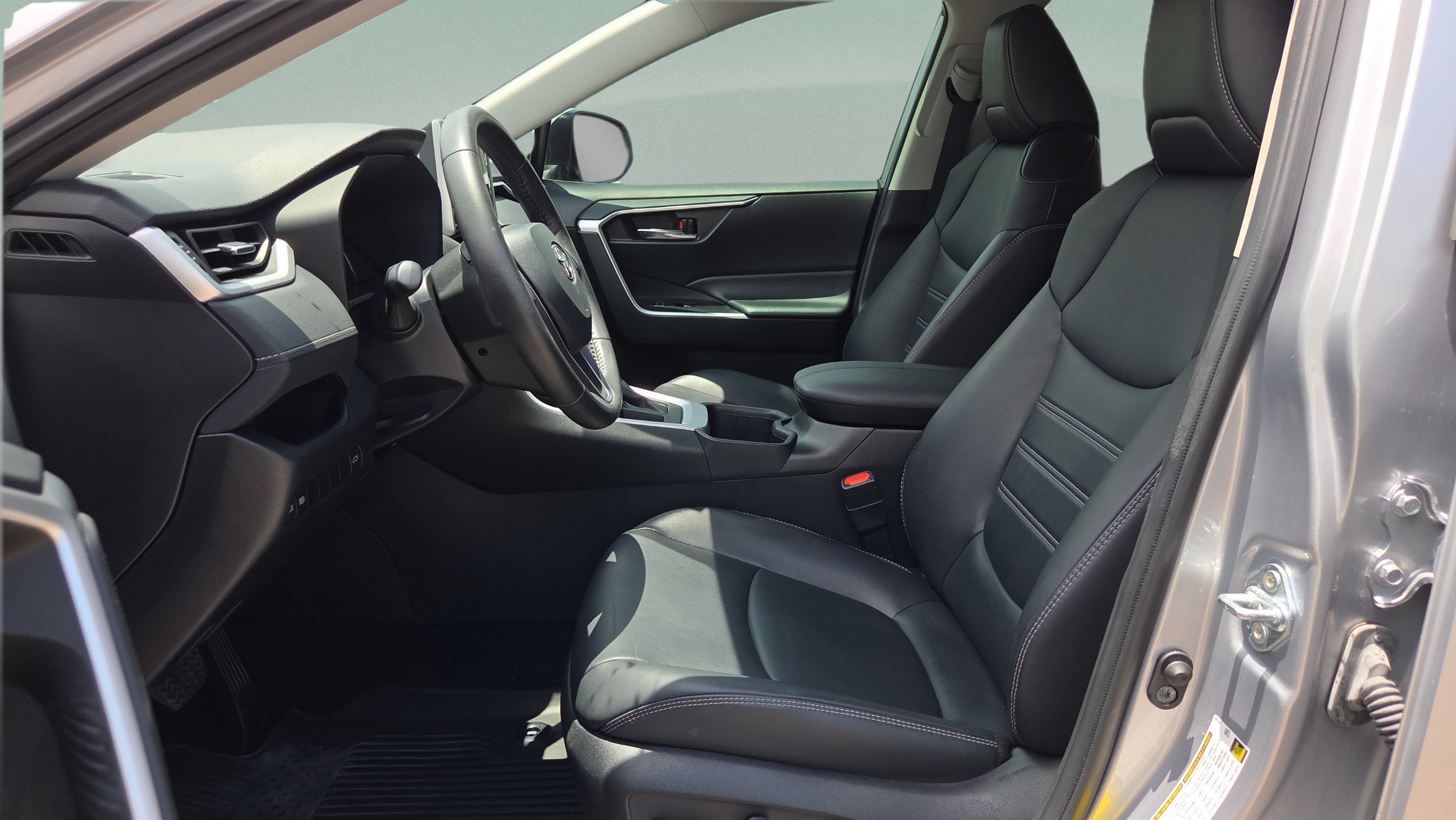 Certified 2024 Toyota RAV4 XLE Premium FWD image 10