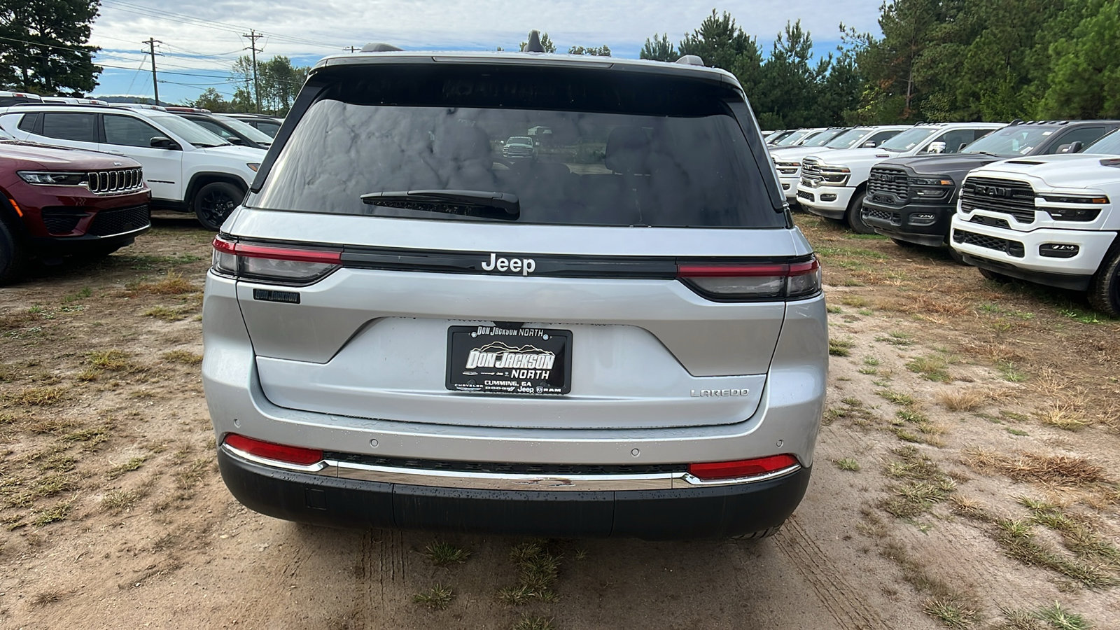 New 2025 Jeep Grand Cherokee Laredo X image 9