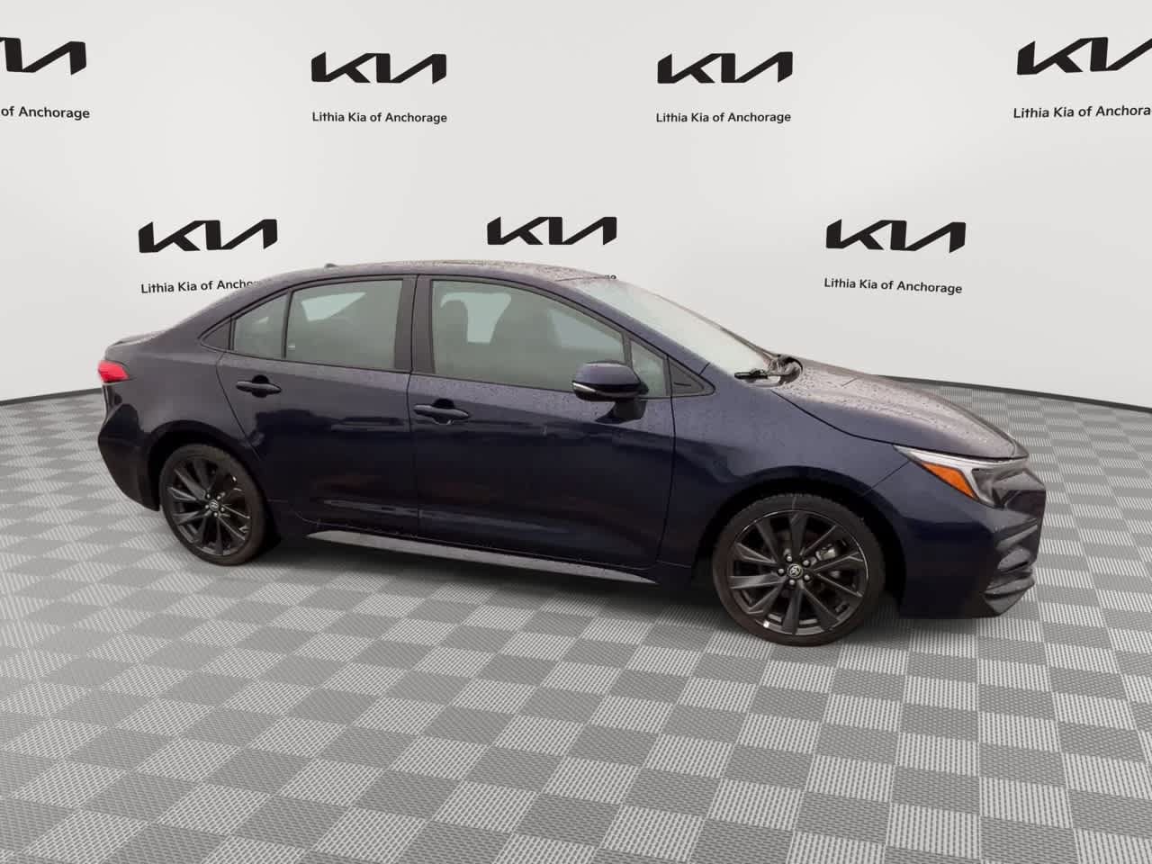Used 2024 Toyota Corolla SE w/ SE Premium Package FWD image 9