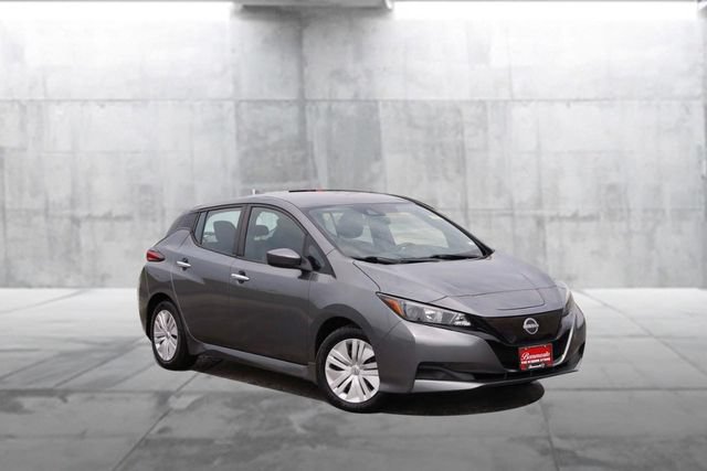 Certified 2025 Nissan Leaf S FWD image 2