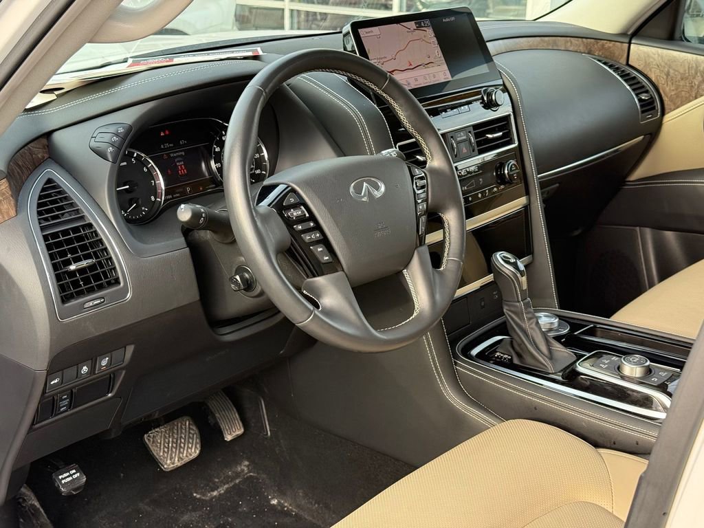 Used 2024 INFINITI QX80 Premium Select w/ Cargo Package image 13