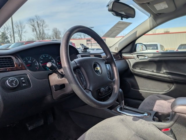 Used 2016 Chevrolet Impala LT image 8
