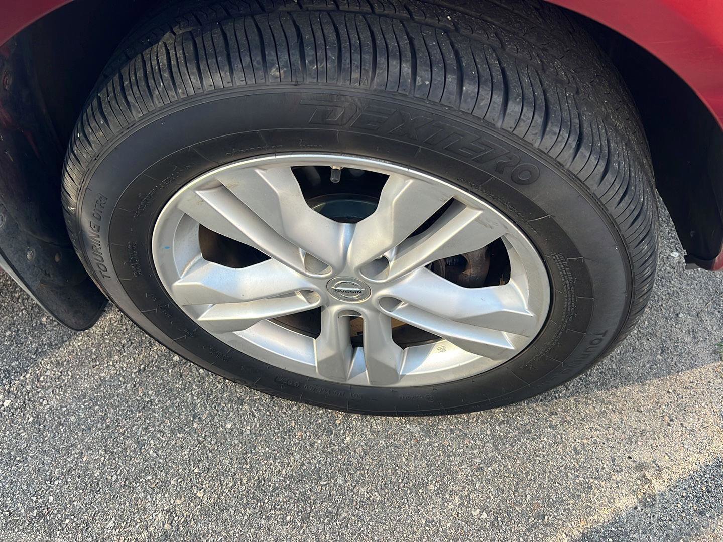 Used 2013 Nissan Rogue SV w/ Premium Pkg image 7