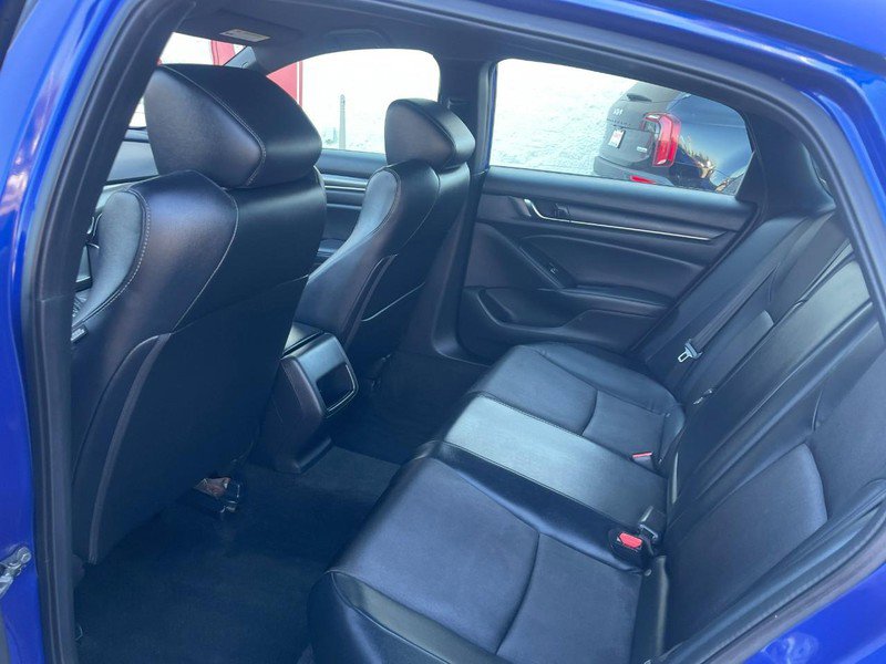 Used 2018 Honda Accord Sport image 10