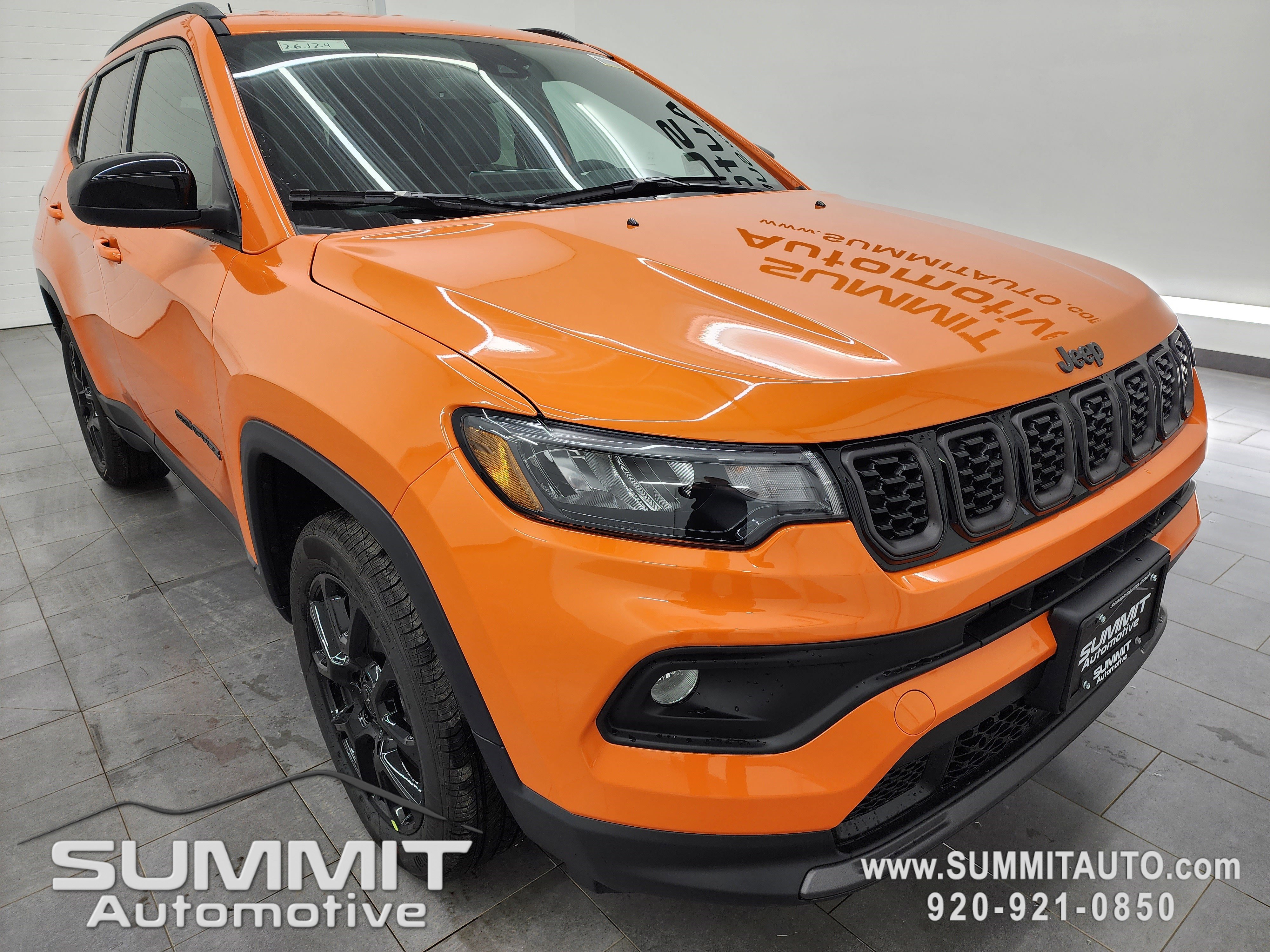 New 2026 Jeep Compass Latitude image 2
