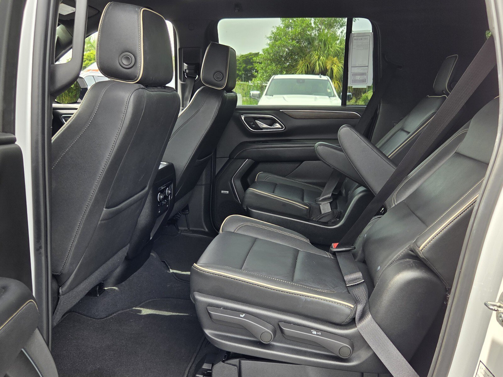 Certified 2023 Chevrolet Suburban Premier AWD/4WD image 10
