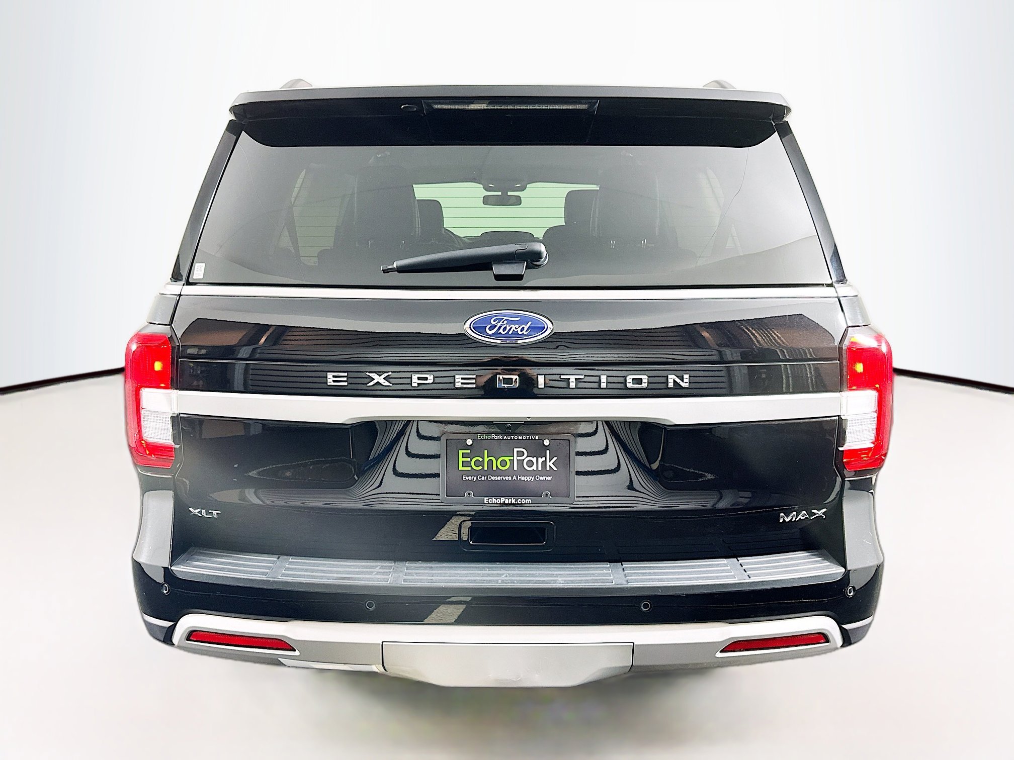 Used 2024 Ford Expedition Max XLT image 7