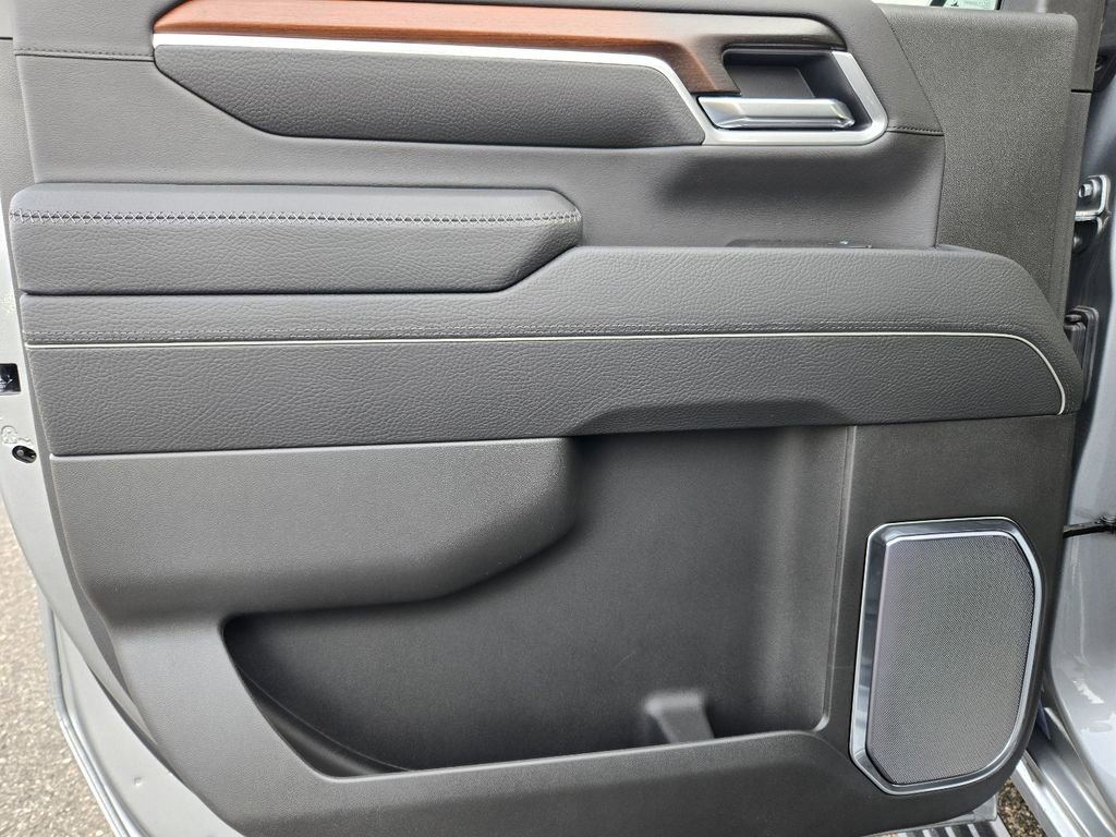 New 2025 GMC Sierra 2500 Denali w/ Denali Reserve Package image 42