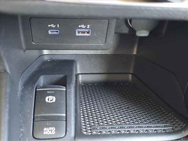 Used 2023 Nissan Kicks SV image 14