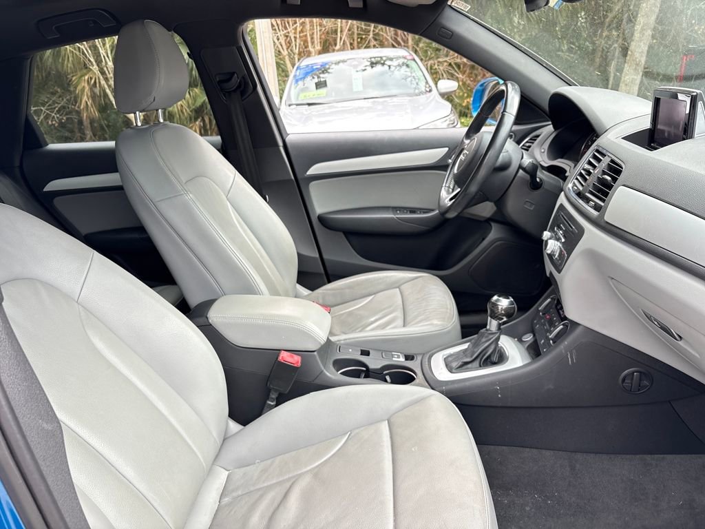 Used 2016 Audi Q3 2.0T Premium Plus w/ Technology Package image 29