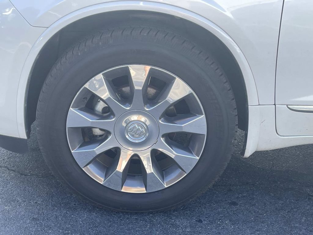 Used 2017 Buick Enclave Premium w/ Enclave Tuscan Edition FWD image 11