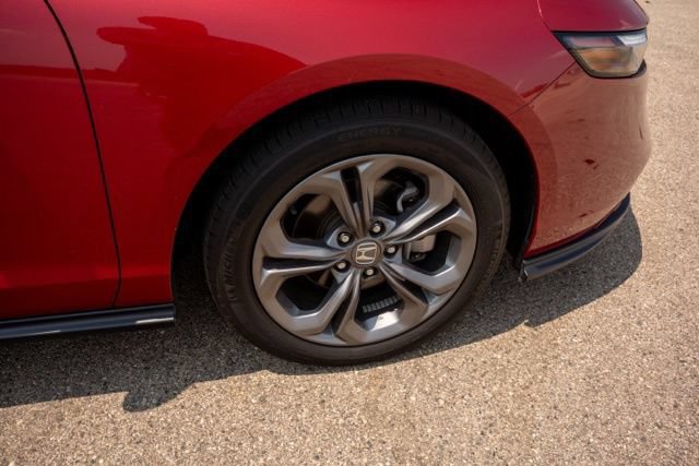 Used 2024 Honda Accord EX image 9