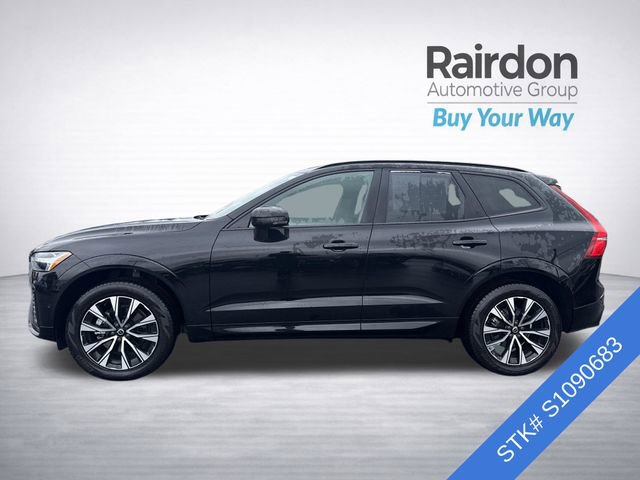 Used 2025 Volvo XC60 B5 Plus image 4