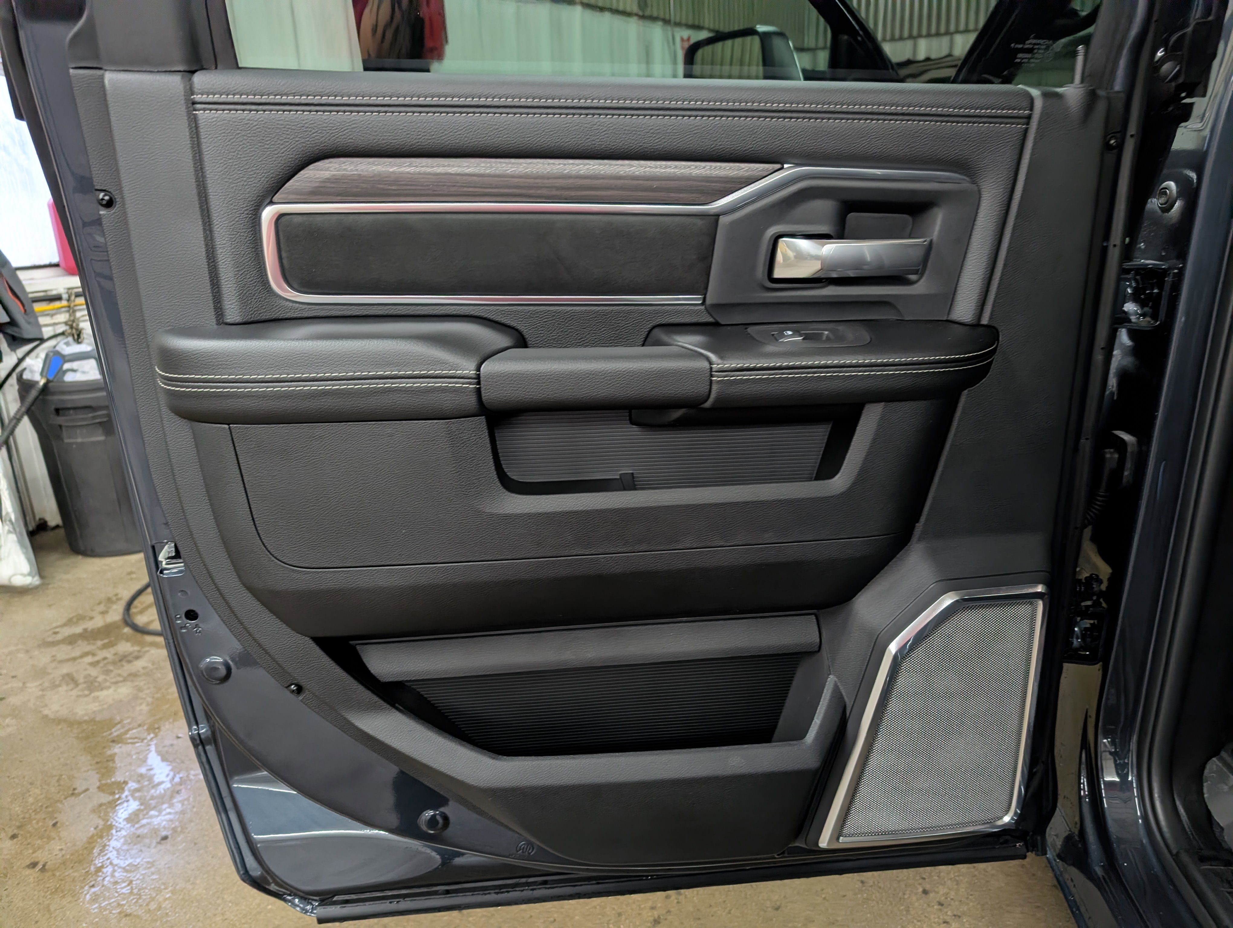 New 2026 RAM 3500 Laramie AWD/4WD image 12