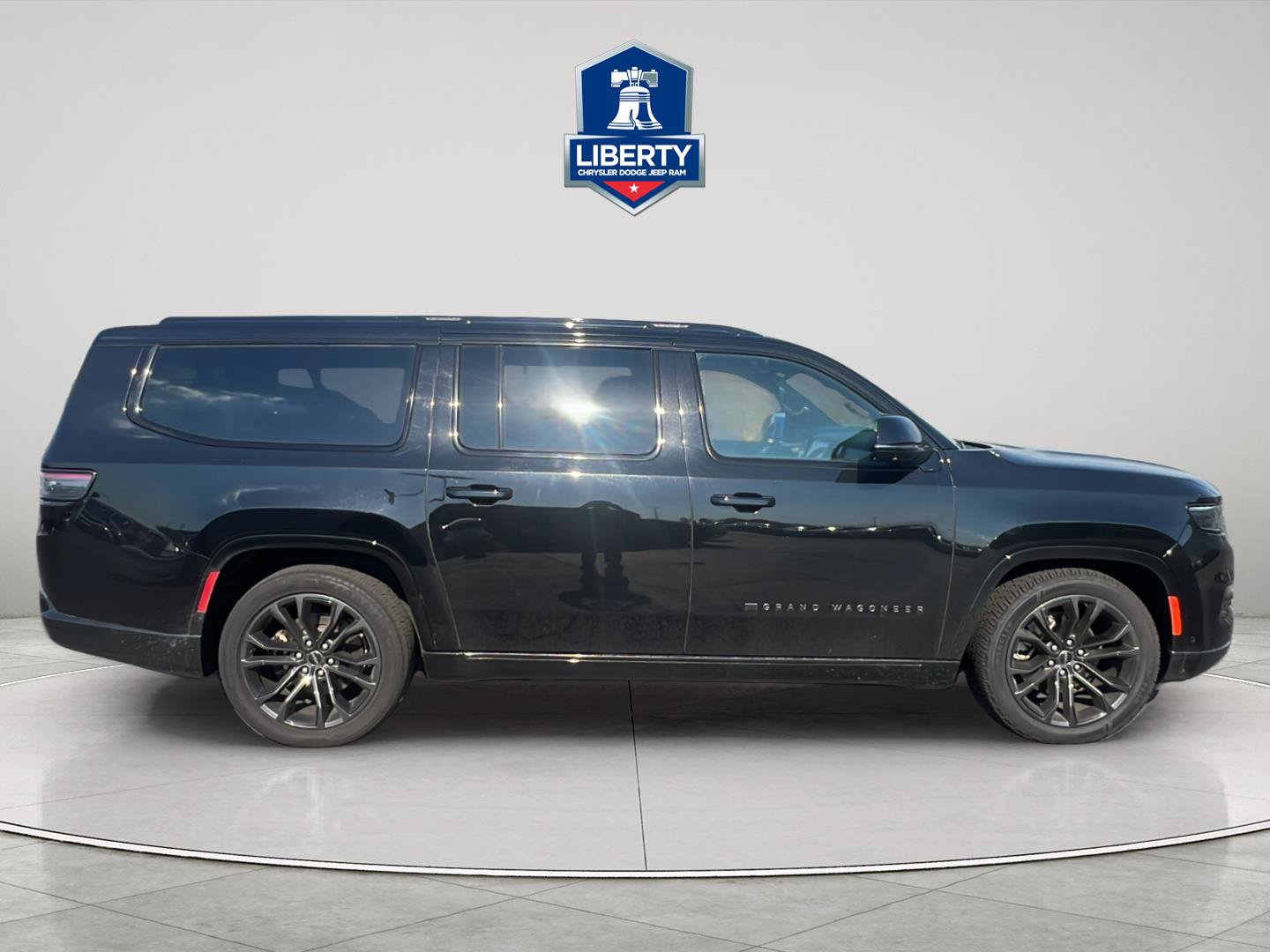 Certified 2024 Jeep Grand Wagoneer L Series II w/ Quick Order Packagew 28T AWD/4WD image 28