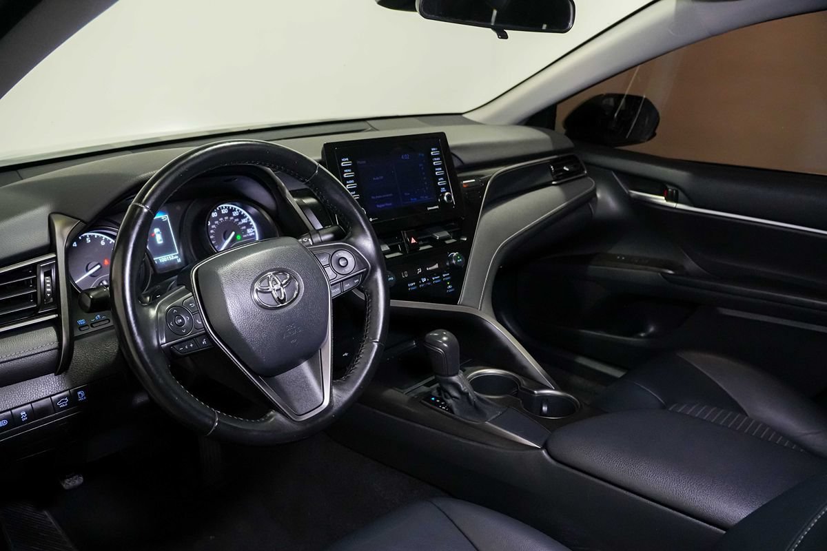 Used 2021 Toyota Camry SE FWD image 15