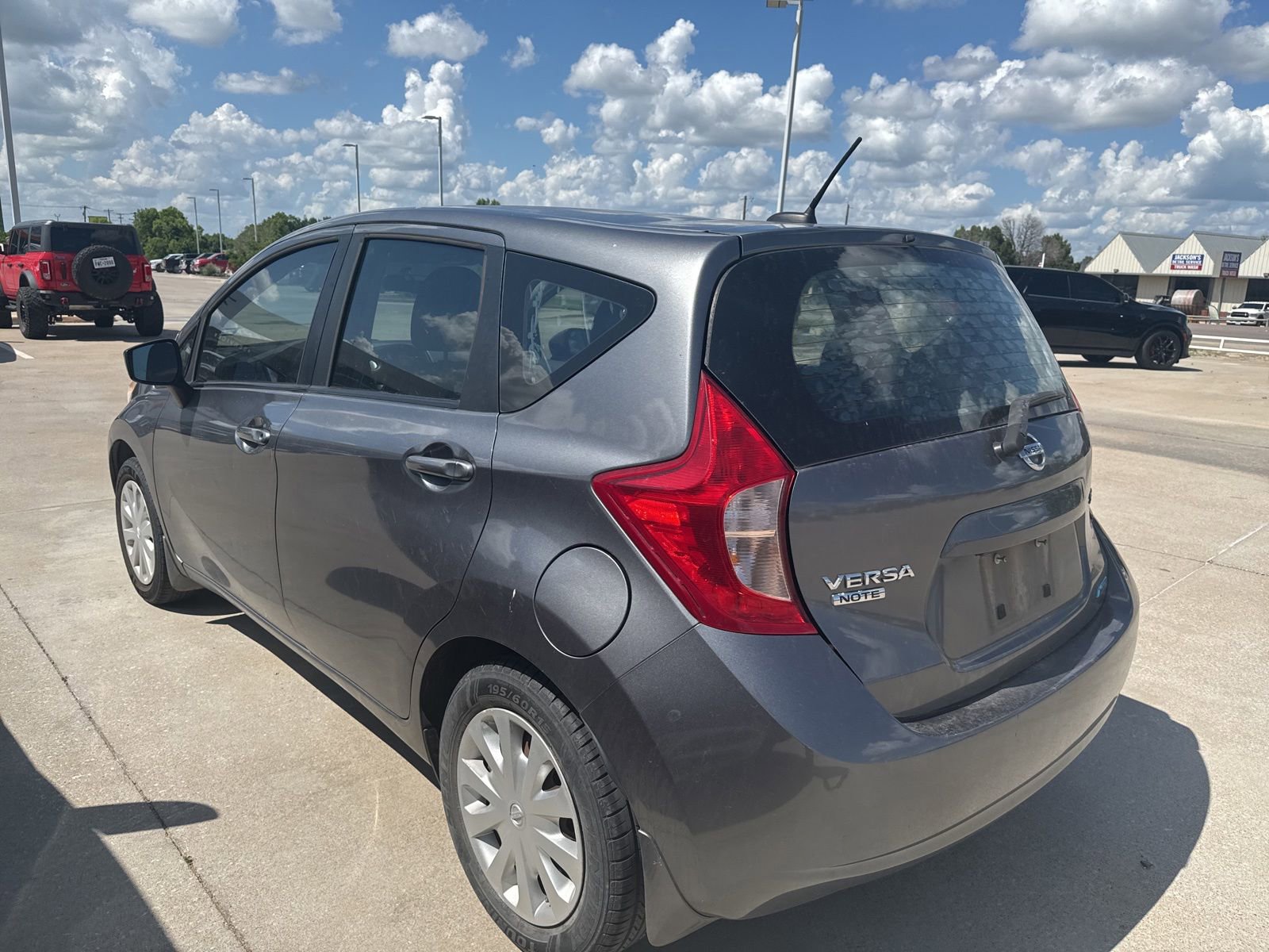 Used 2016 Nissan Versa Note SV FWD image 5