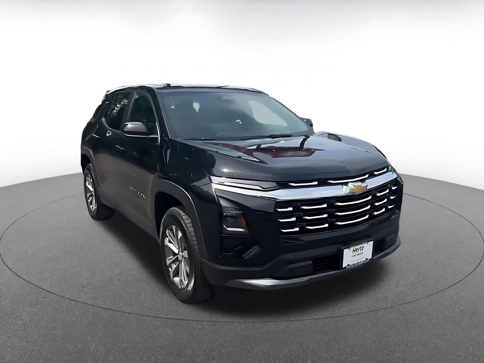 Used 2025 Chevrolet Equinox LT AWD/4WD image 3