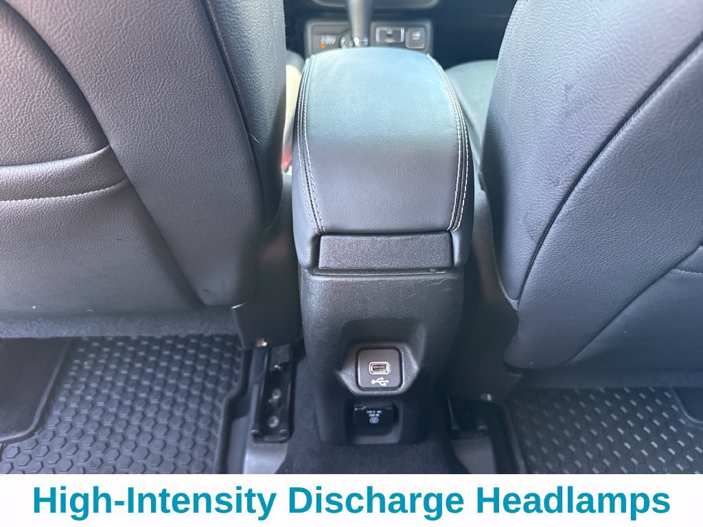 Used 2018 Jeep Renegade Limited w/ UConnect 8.4 Nav Group AWD/4WD image 11