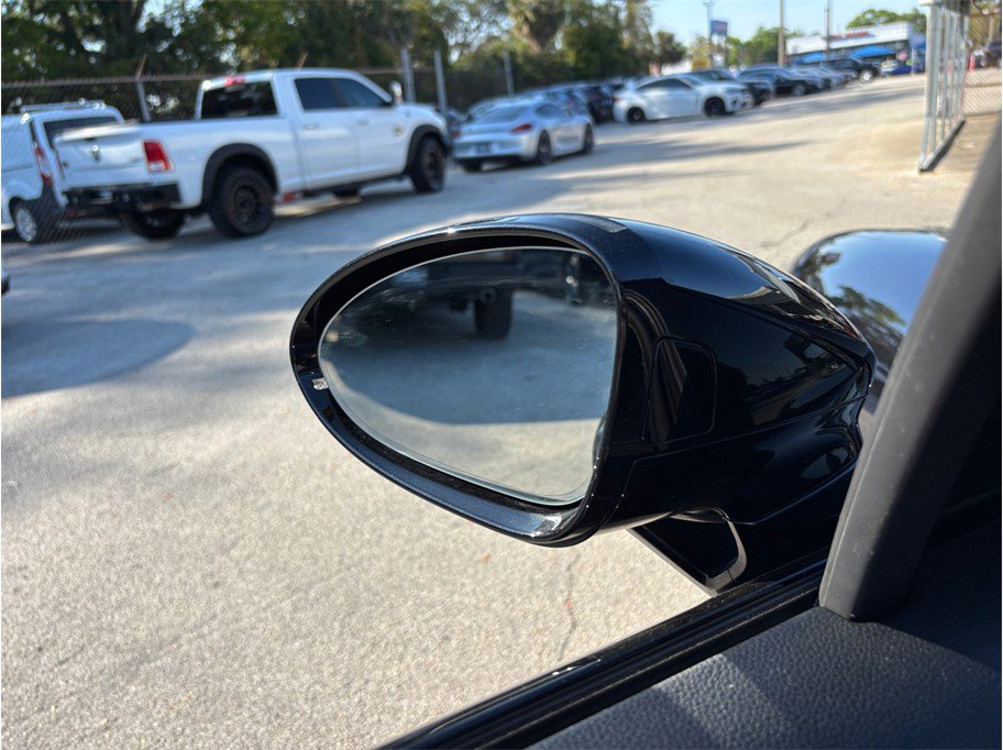 Used 2018 Porsche Panamera 4S image 18