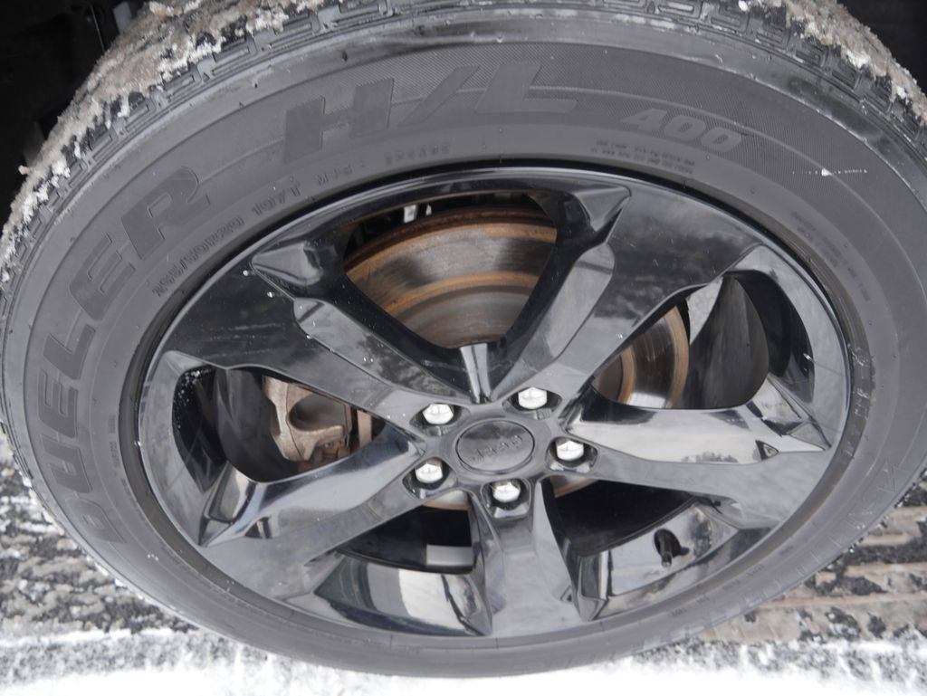 Used 2023 Jeep Grand Cherokee L Altitude image 13