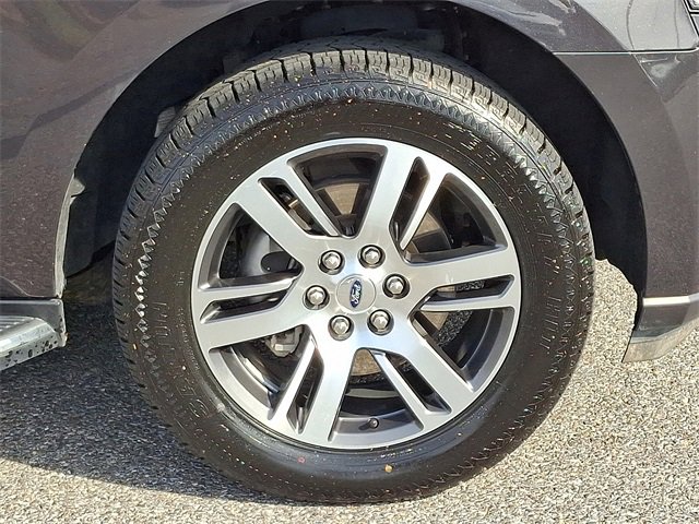 Used 2023 Ford Expedition Max Limited image 8