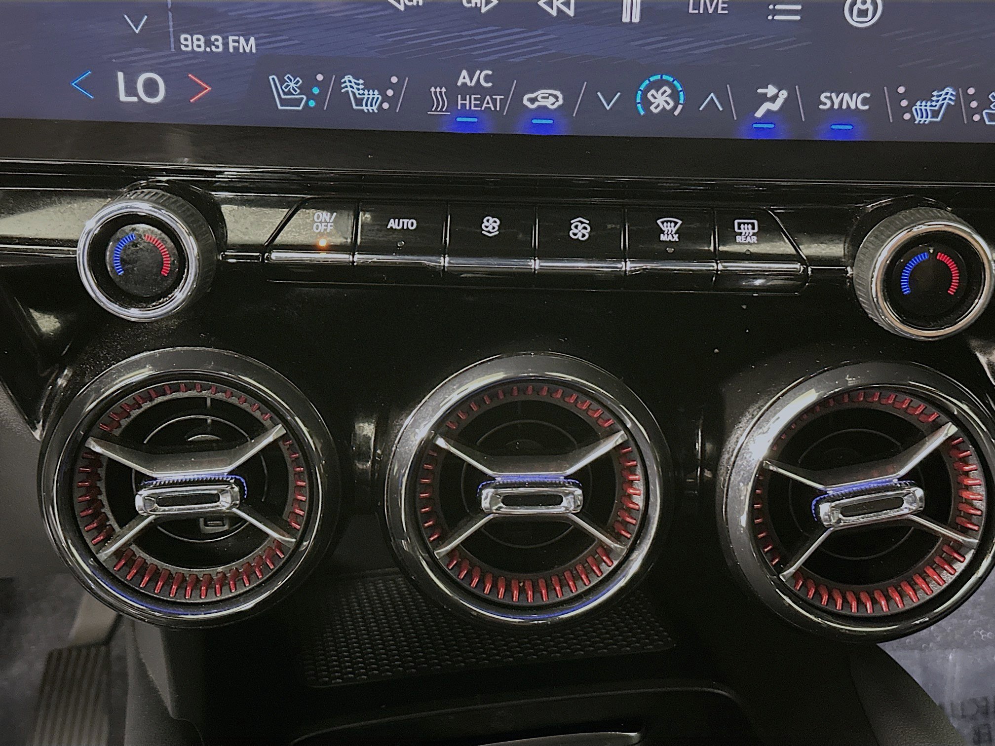 Used 2024 Chevrolet Blazer EV RS image 22