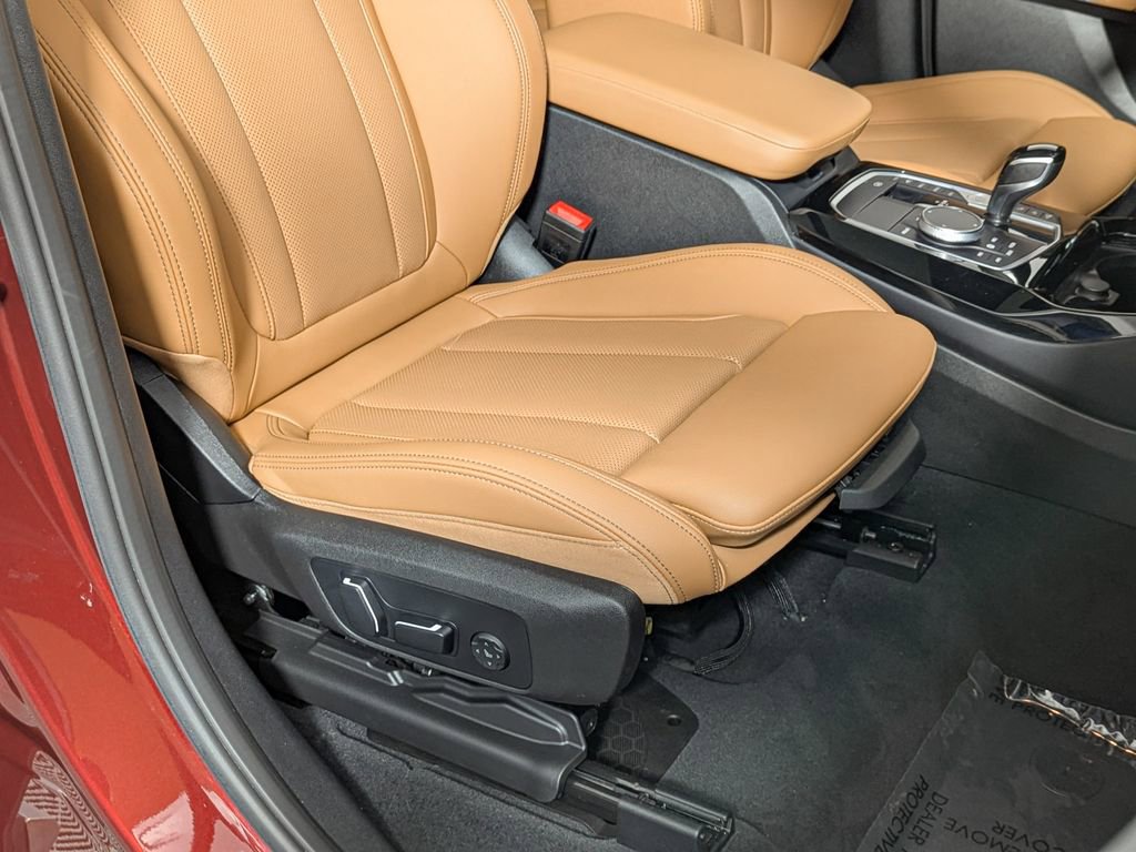 Certified 2024 BMW X3 xDrive30i w/ Premium Package image 26