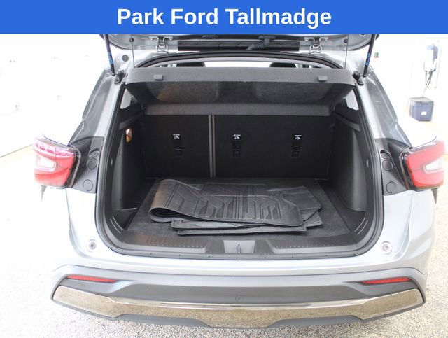 Used 2025 Chevrolet Trax ACTIV w/ Sunroof Package image 5