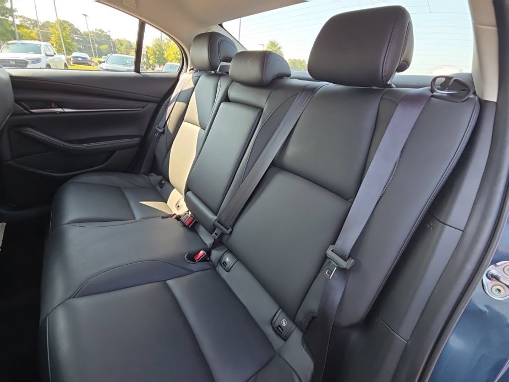 Used 2024 MAZDA MAZDA3 s FWD image 12