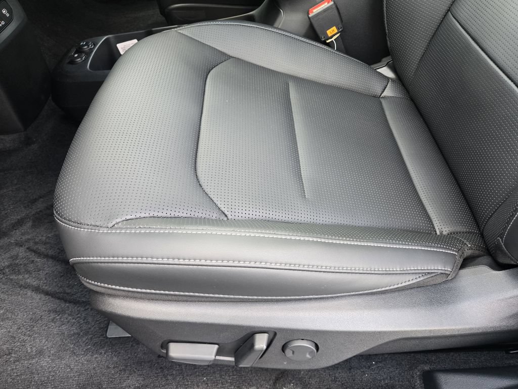 New 2025 Kia EV6 Wind RWD image 17