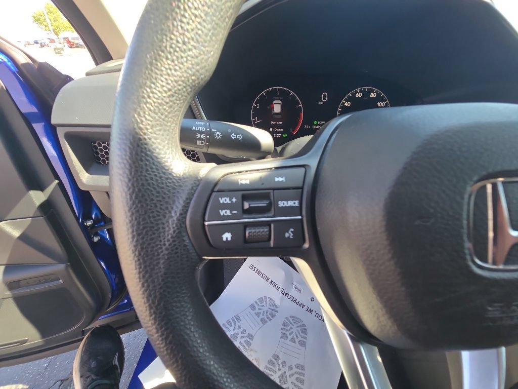 Used 2025 Honda CR-V LX image 17