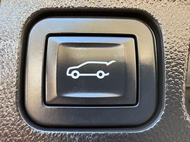 Used 2019 GMC Acadia SLE w/ Driver Alert Package I AWD/4WD image 12