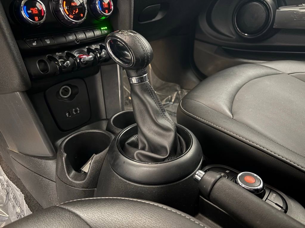 Used 2017 MINI Cooper 2-Door Hardtop image 30